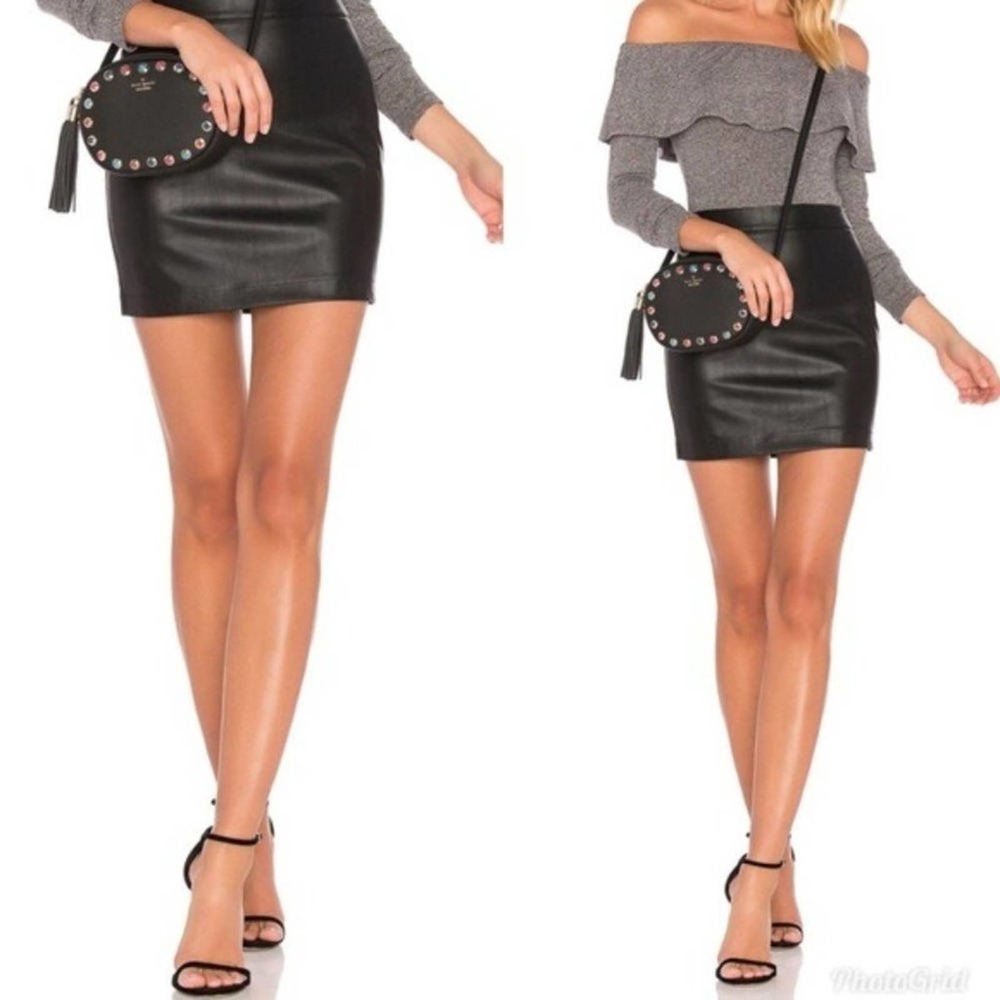 Bardot // NWT sexy black faux leather mini skirt L